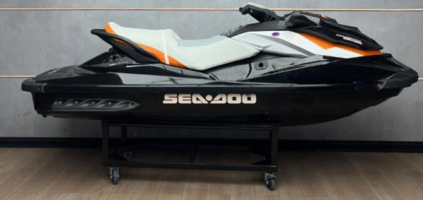2011 Seadoo GTI - Image 2