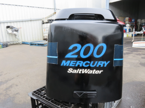 Wrecking Mercury 200HP Engine Cowl - Image 2