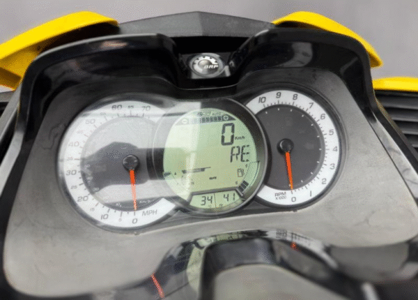 2010 Seadoo RXT - Image 3
