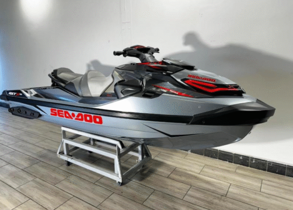 2018 Sea-Doo RXT-X 300 - Image 3