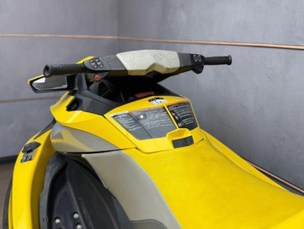 2010 Seadoo RXT - Image 6