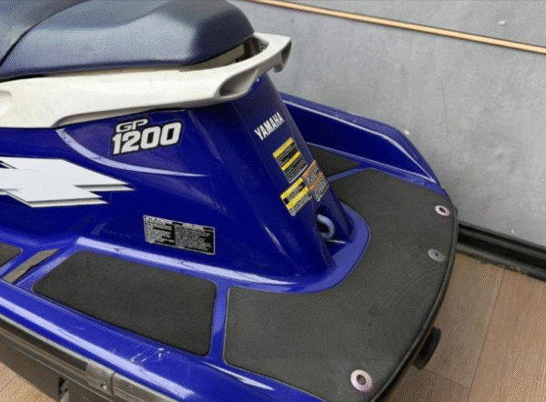 1999 Yamaha GP - Image 10